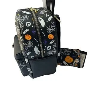 Disney Mickey Mouse Halloween
Skeleton Mini Backpack & Wallet NWT Mickey Mouse Halloween Skeleton Glow-In-The-Dark Backpack  main image 3